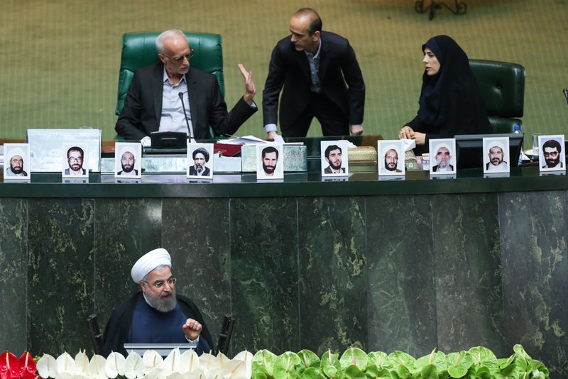 همه حواشی فرش قرمزِ بهارستان دهم همه حواشی فرش قرمزِ بهارستان دهم