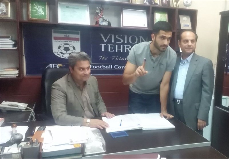 ثبت قرارداد کنعانیزادگان و قربانی در هیئت فوتبال (تصاویر) ثبت قرارداد کنعانیزادگان و قربانی در هیئت فوتبال (تصاویر)