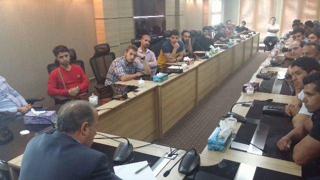 تاج میزبان هواداران پرسپولیس در فدراسیون پس از تجمع (تصویر)