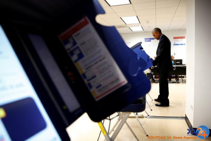 اوباما رای خود را به صندوق انداخت اوباما رای خود را به صندوق انداخت