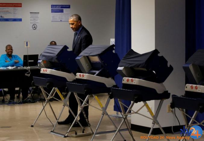 اوباما رای خود را به صندوق انداخت اوباما رای خود را به صندوق انداخت