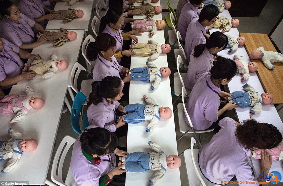 در دانشگاه بچهداری چین چه خبر است؟ (تصاویر) در دانشگاه بچهداری چین چه خبر است؟ (تصاویر)