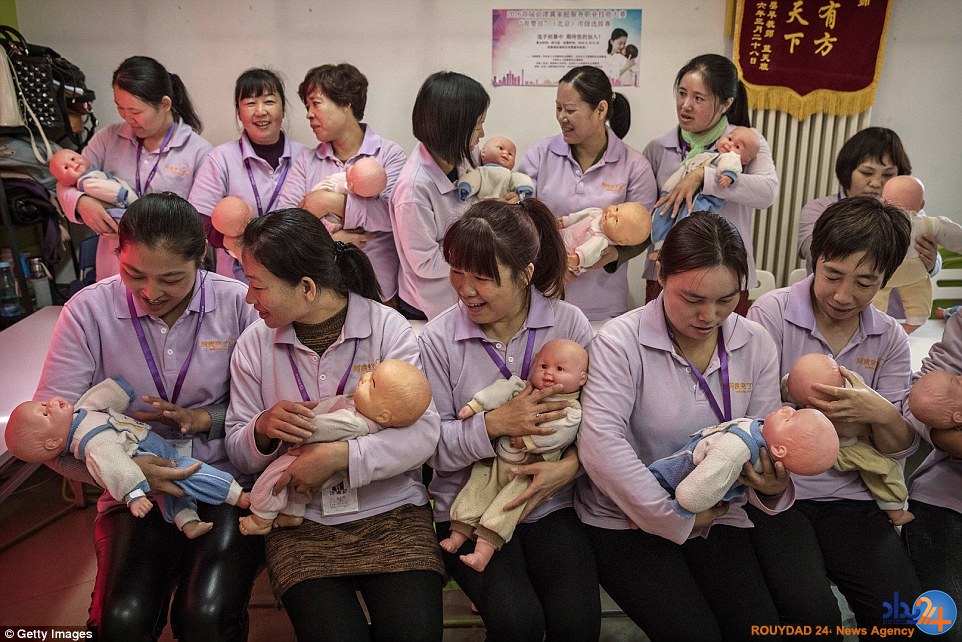 در دانشگاه بچهداری چین چه خبر است؟ (تصاویر) در دانشگاه بچهداری چین چه خبر است؟ (تصاویر)