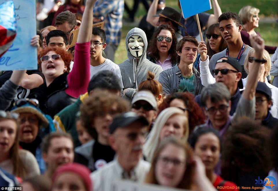 گسترش اعتراضات ضدترامپ در سرتاسر آمریکا (تصاویر) گسترش اعتراضات ضدترامپ در سرتاسر آمریکا (تصاویر)