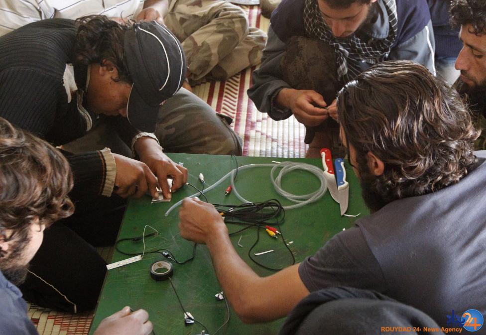 تسلیحات خودساخته مخالفان سوریه (تصاویر) تسلیحات خودساخته مخالفان سوریه (تصاویر)