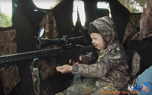 شکار گوزن توسط دختر 7ساله تگزاسی (فیلم و تصاویر)