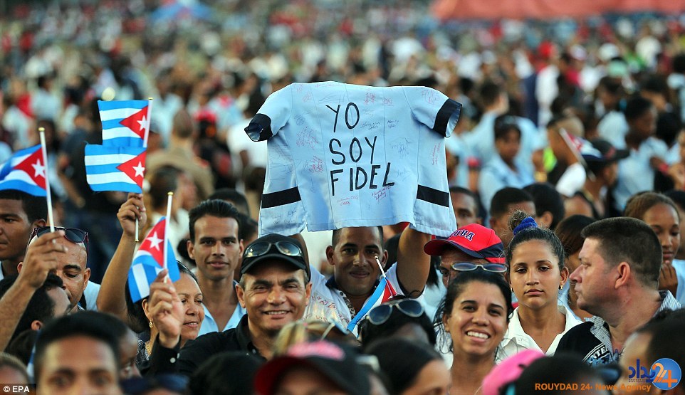 فیدل به خانه رسید (تصاویر)