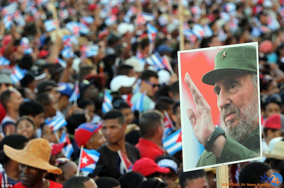 فیدل به خانه رسید (تصاویر)