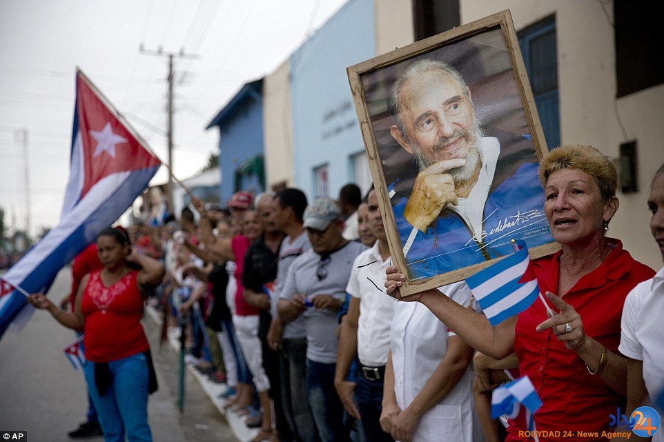 فیدل به خانه رسید (تصاویر)