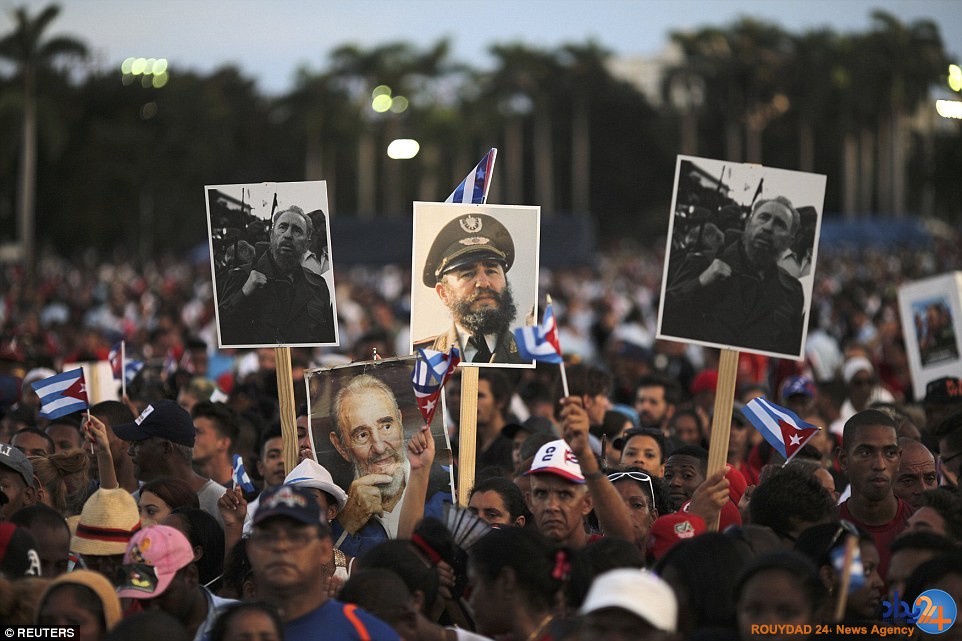 فیدل به خانه رسید (تصاویر)