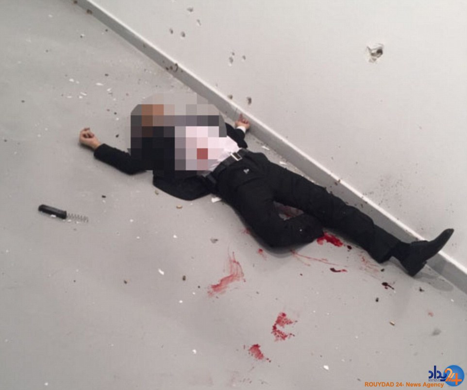 لحظه ترور سفیر روسیه در ترکیه و سوگ مردم (تصاویر)