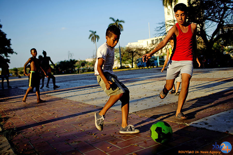 از آتش‌بازی طرفداران بسکتبال تا گردش گربه‌ای در کوله‌پشتی