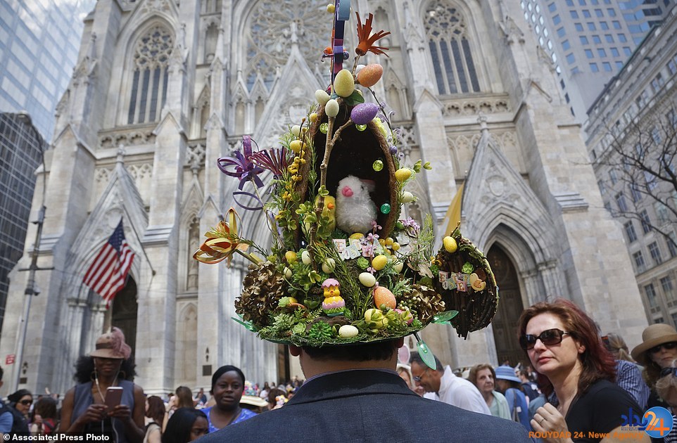 پوشش عجیب و رنگارنگ مردم در رژه یکشنبه عید پاک نیویورک (تصاویر)