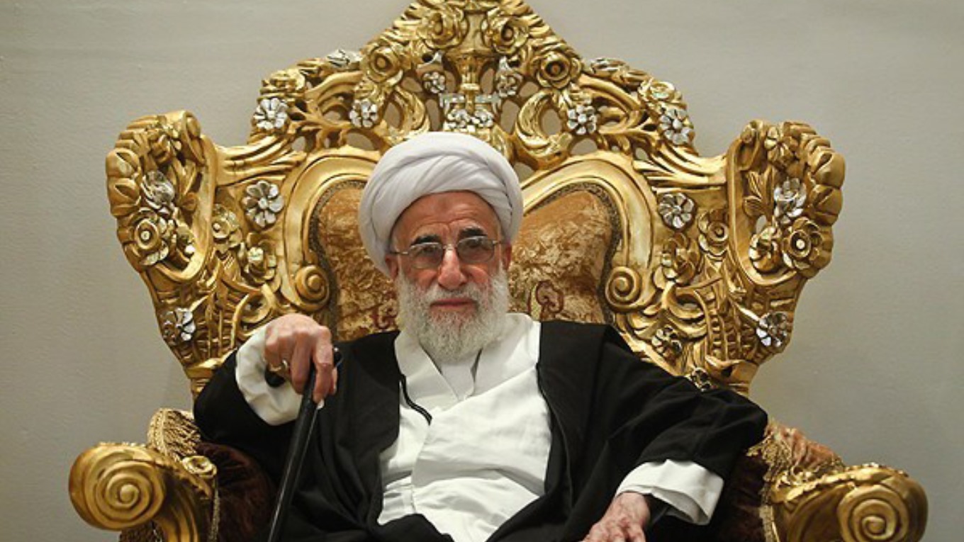 آیا آیت الله جنتی تفاوت رفراندوم و راهپیمایی را نمیداند؟ آیا آیت الله جنتی تفاوت رفراندوم و راهپیمایی را نمیداند؟