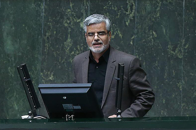 بیش از یک میلیون و یکصد هزار مترمربع با تخفیف ۵۰ درصدی از املاک عمومی شهرداری به فروش رفته است/مساله فامیلسالاری در وزارت کشور به نوعی مزیت محسوب میشود بیش از یک میلیون و یکصد هزار مترمربع با تخفیف ۵۰ درصدی از املاک عمومی شهرداری به فروش رفته است/مساله فامیلسالاری در وزارت کشور به نوعی مزیت محسوب میشود