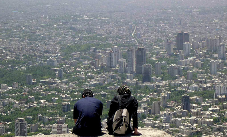 جامعه ایران با بحران عدم پاسخگویی به نیاز جنسی جوانان روبرو است