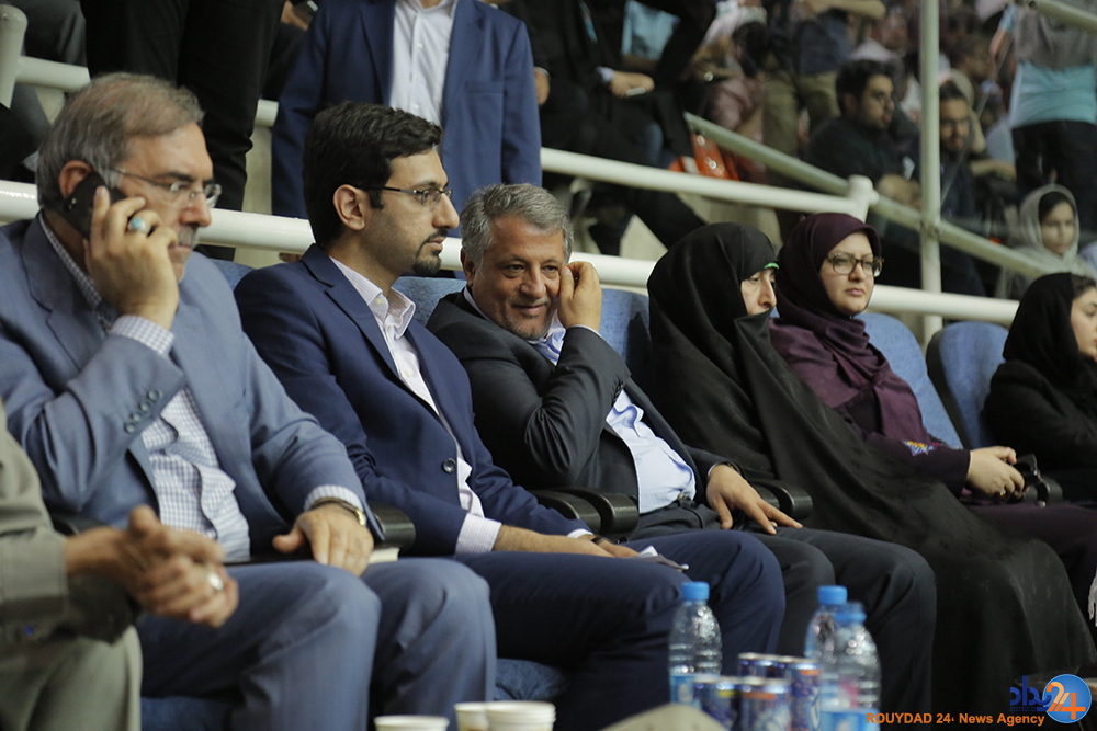 گردهمایی بزرگ حامیان روحانی در همایش تغییرات ملموس (تصاویر) گردهمایی بزرگ حامیان روحانی در همایش تغییرات ملموس (تصاویر)