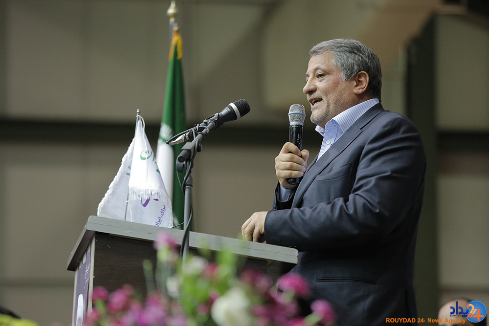 گردهمایی بزرگ حامیان روحانی در همایش تغییرات ملموس (تصاویر) گردهمایی بزرگ حامیان روحانی در همایش تغییرات ملموس (تصاویر)