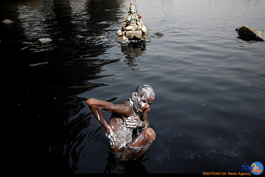 از نمایشگاه تسلیحات در عربستان تا رودخانه آلوده جمنا در هند