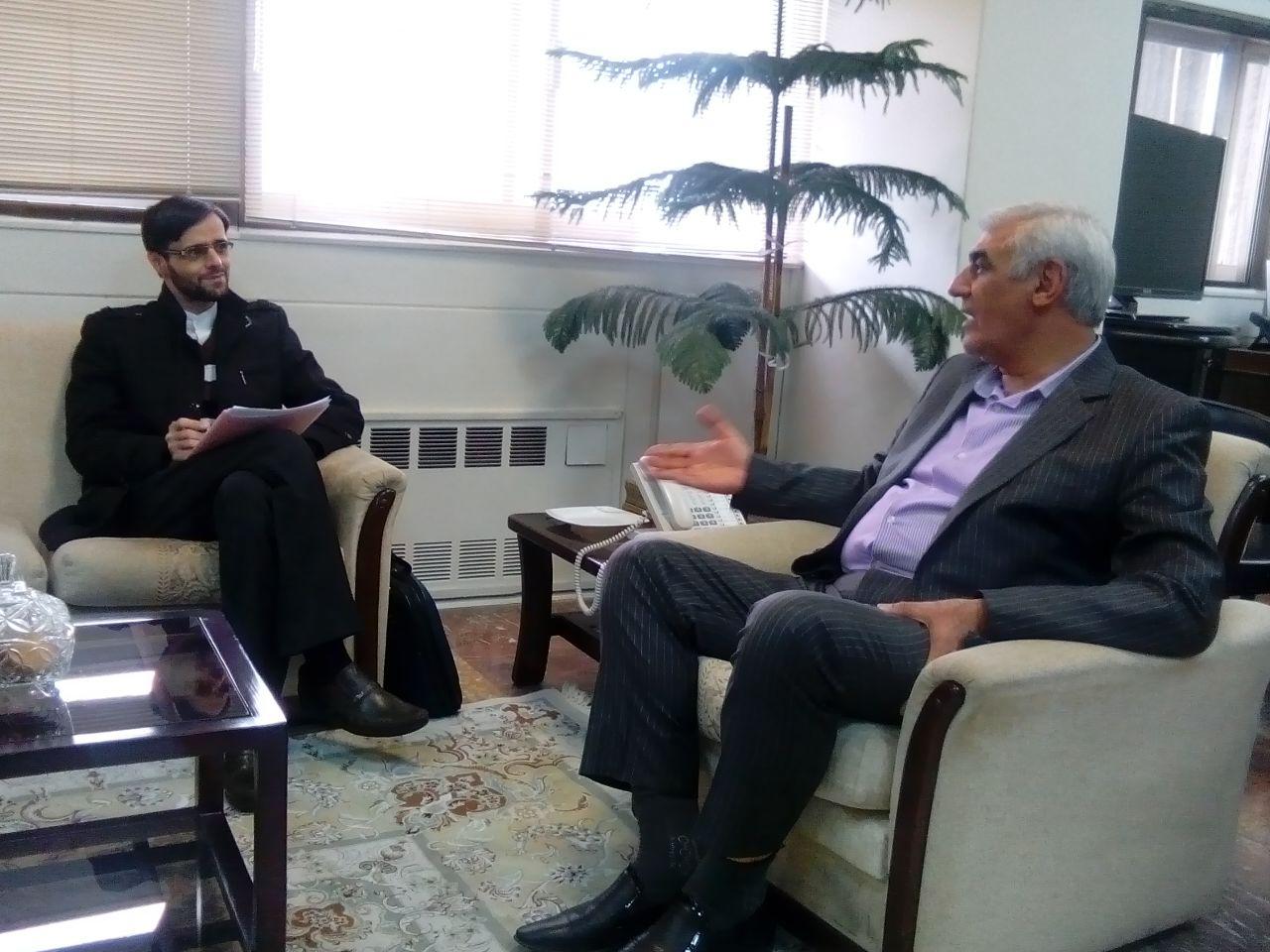 طبق دستور دادستانی استفاده از تصویر سید محمد خاتمی در ستادهای انتخاباتی بلامانع است طبق دستور دادستانی استفاده از تصویر سید محمد خاتمی در ستادهای انتخاباتی بلامانع است