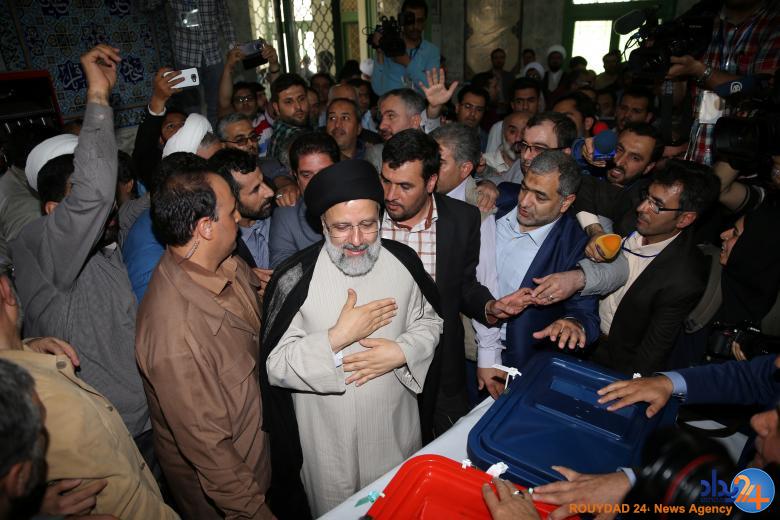 گزارش رویترز از حضور مردم ایران پای صندوق رأی