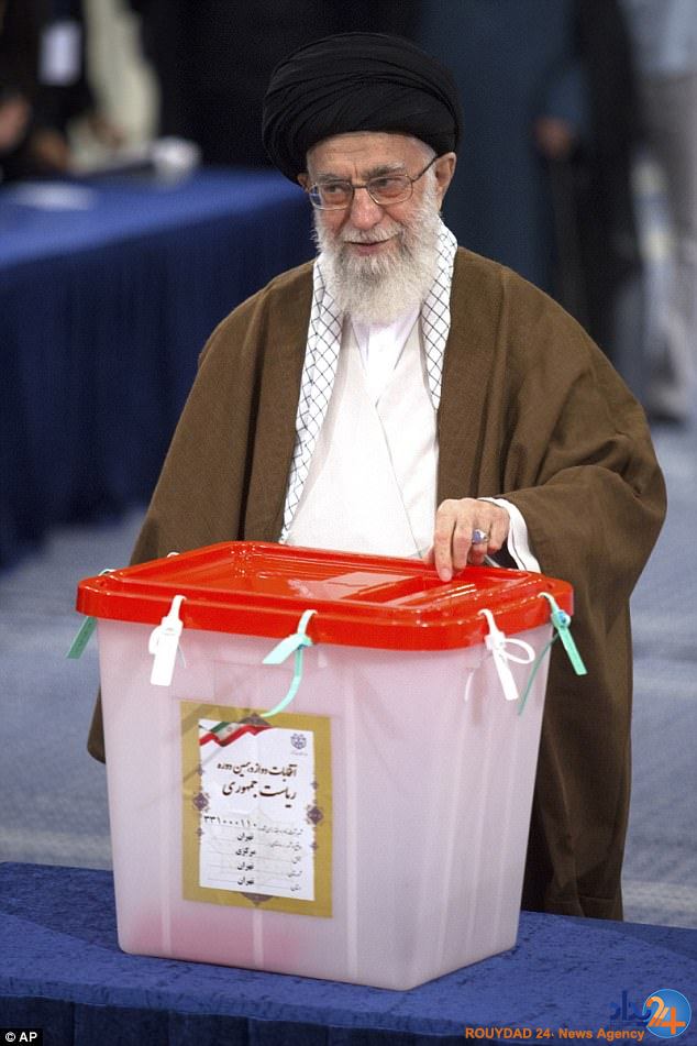 گزارش دیلی میل از حضور مردم ایران در انتخابات (تصاویر) گزارش دیلی میل از حضور مردم ایران در انتخابات (تصاویر)