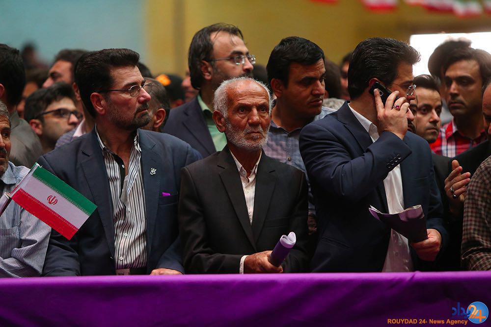 سفر روحانی به قزوین (تصاویر)