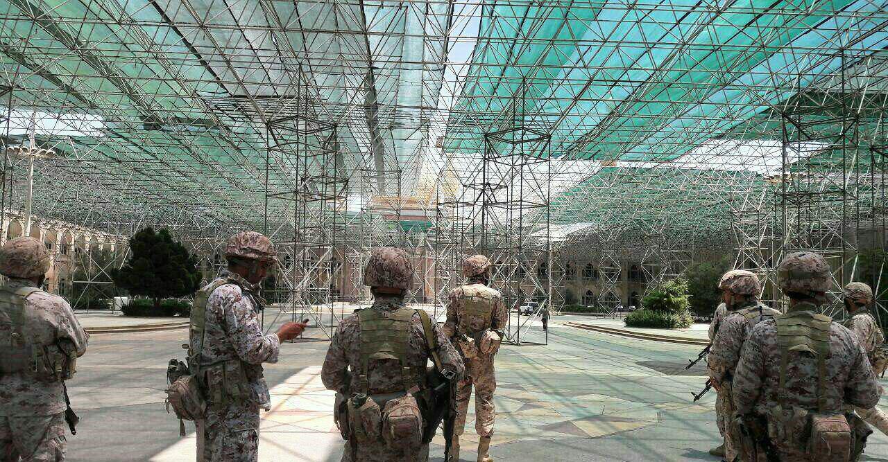 تیراندازی در راهروهای مجلس و حرم امام/ 35 نفر زخمی شده اند/عامل انتحاری خود را در حرم امام منفجر کرد/ داعش مسئولیت حملات تروریستی در تهران را برعهده گرفت/ درگیری ها ادامه دارد/اسامی مصدومان (تصاویر) تیراندازی در راهروهای مجلس و حرم امام/ 35 نفر زخمی شده اند/عامل انتحاری خود را در حرم امام منفجر کرد/ داعش مسئولیت حملات تروریستی در تهران را برعهده گرفت/ درگیری ها ادامه دارد/اسامی مصدومان (تصاویر)