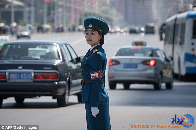 دختران زیبا و زیر 26 سال مأموران راهنمایی و رانندگی پیونگ یانگ (تصاویر)