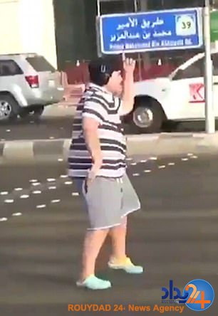 نوجوان 14 ساله سعودی به دلیل رقص در خیابان بازداشت شد (فیلم و تصاویر)