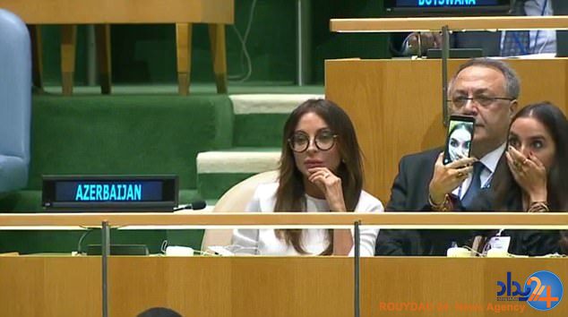 سلفی دختر الهام علی‌اف با سخنرانی پدرش درمورد قتل‌عام جنجال آفرید(فیلم و تصاویر)