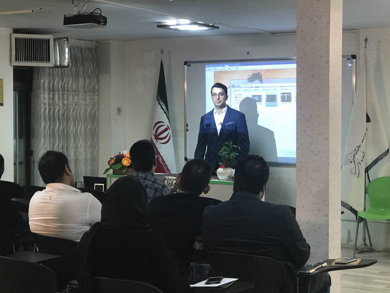 گزارش تصویری از رونمایی کتاب گزارش تصویری از رونمایی کتاب