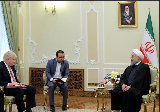 رییس جمهور در دیدار وزیر خارجه انگلستان: از روابط دوستانه و متوازن تهران – لندن استقبال میکنیم رییس جمهور در دیدار وزیر خارجه انگلستان: از روابط دوستانه و متوازن تهران – لندن استقبال میکنیم