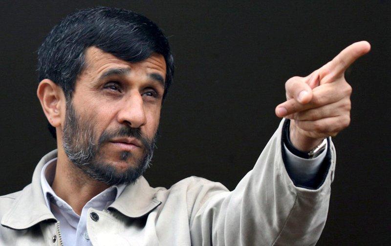 وقتی احمدینژاد به منصوب رهبری میگوید از عدالت ساقط است، غیر مستقیم ریشه را میزند وقتی احمدینژاد به منصوب رهبری میگوید از عدالت ساقط است، غیر مستقیم ریشه را میزند