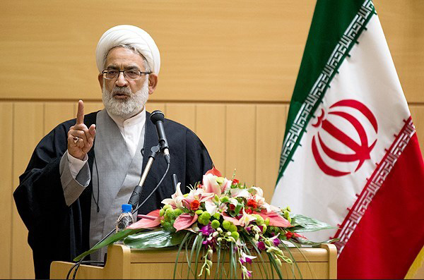 نپذیرفتن استعفای نجفی سیاسی است/ شهردار مجددا استعای خود را به شورا بدهد نپذیرفتن استعفای نجفی سیاسی است/ شهردار مجددا استعای خود را به شورا بدهد