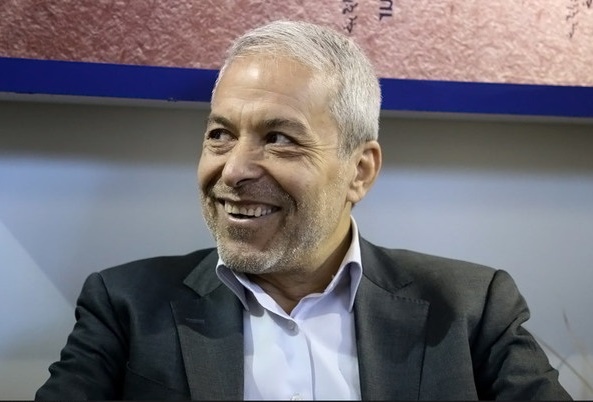 به چگونگی طرح مسائل مربوط به جنگ برای مردم فکر کنیم