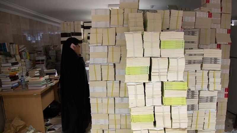 توقیف ۳۸ هزار عنوان کتاب بدون مجوز در تهران