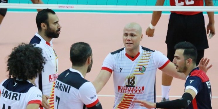 جنجال در مشهد حساس&zwnj;ترین بازی هفته را نیمه تمام گذاشت