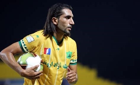 ستاره جنجالی به دنبال ترک لیگ ایران