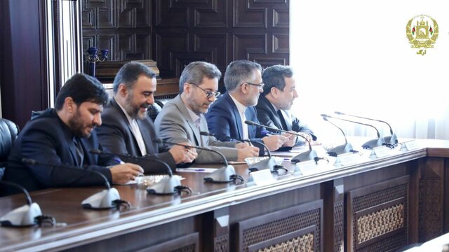 گزارش عراقچی به رییس جمهور افغانستان در مورد مذاکرات اخیر ایران و طالبان در تهران