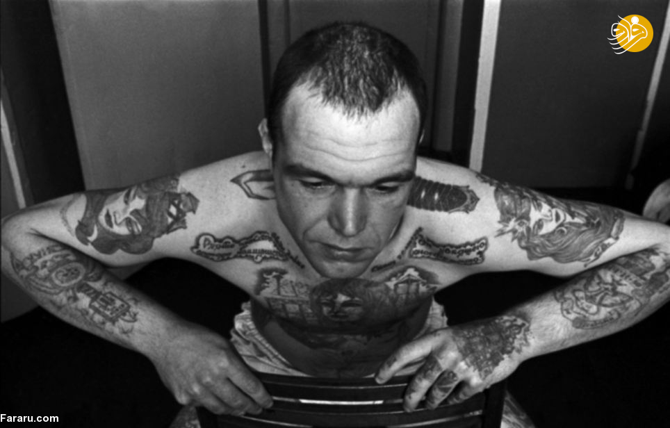 خالکوبی&zwnj;های عجیب روی بدن زندانیان در شوروی +تصاویر