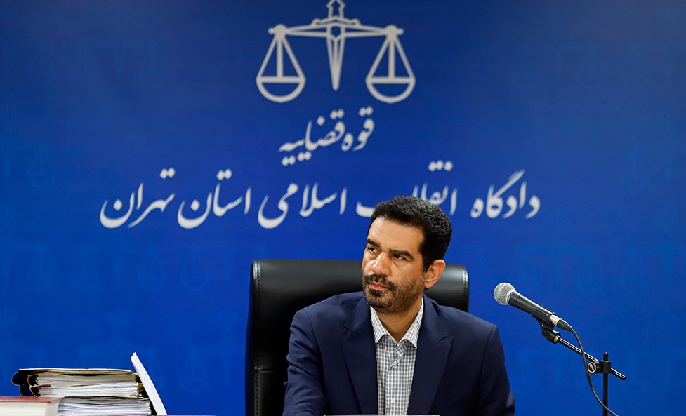 ۱۴ هزار میلیارد تومان از اموال و سپرده فرهنگیان در پرونده بانک سرمایه به یغما رفت/ بی&zwnj;توجهی به ضوابط خاص اعطای تسهیلات از سوی مدیران وقت بانک سرمایه