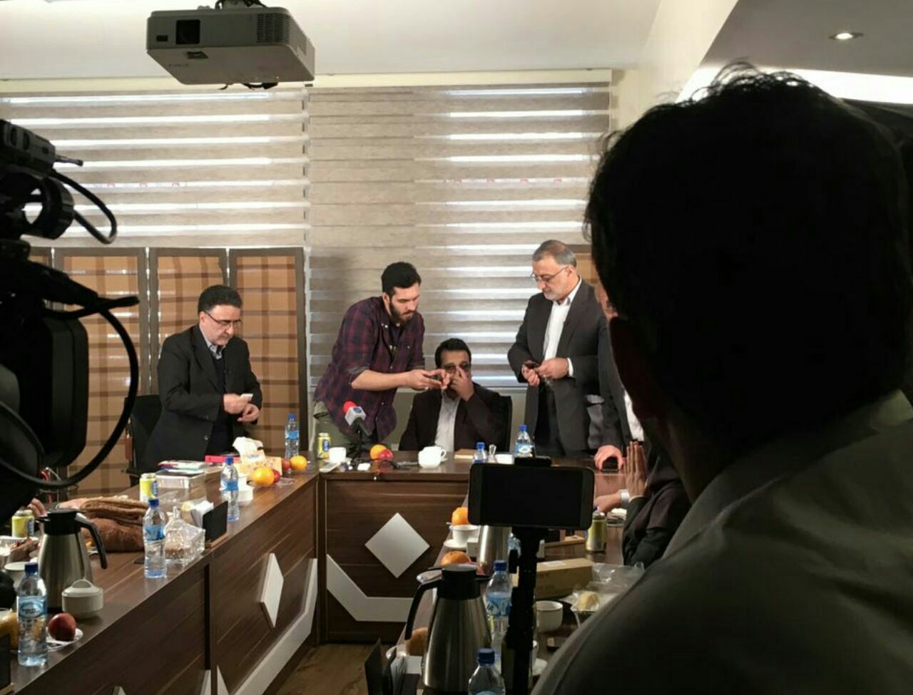 تاجزاده و زاکانی درباره حوادث سال ۸۸ و ۷۸ مناظره می‌کنند