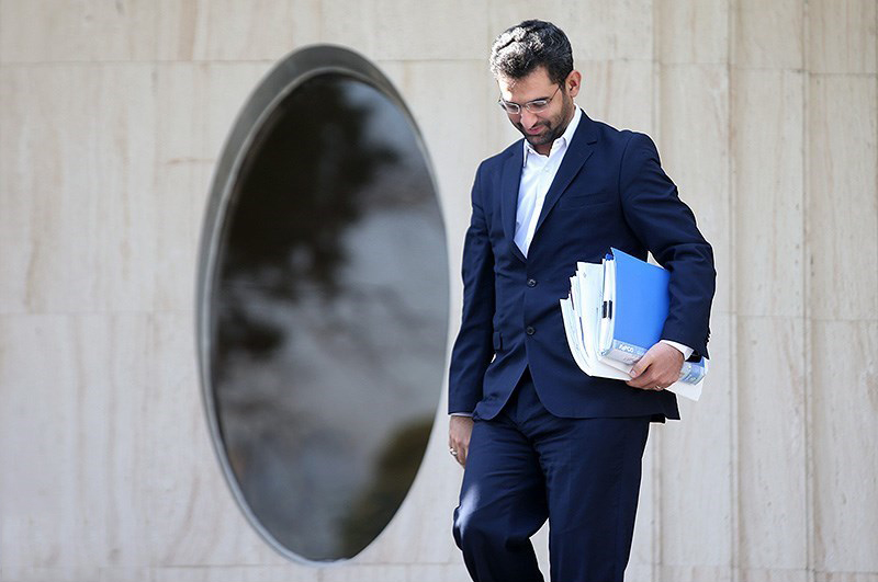 خطر هیلاریزه شدن در کمین برند آذری جهرمی است/ تاکید بر 