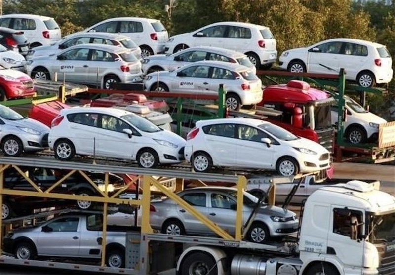 مشتریان قربانی شدند؛ حمایت عجیب وزارت صنعت از خودروسازان