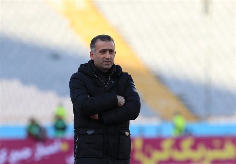 فراز کمالوند سرمربی آلومینیوم اراک شد فراز کمالوند سرمربی آلومینیوم اراک شد