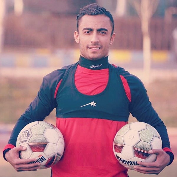 سینگ با نکونام می رود؟