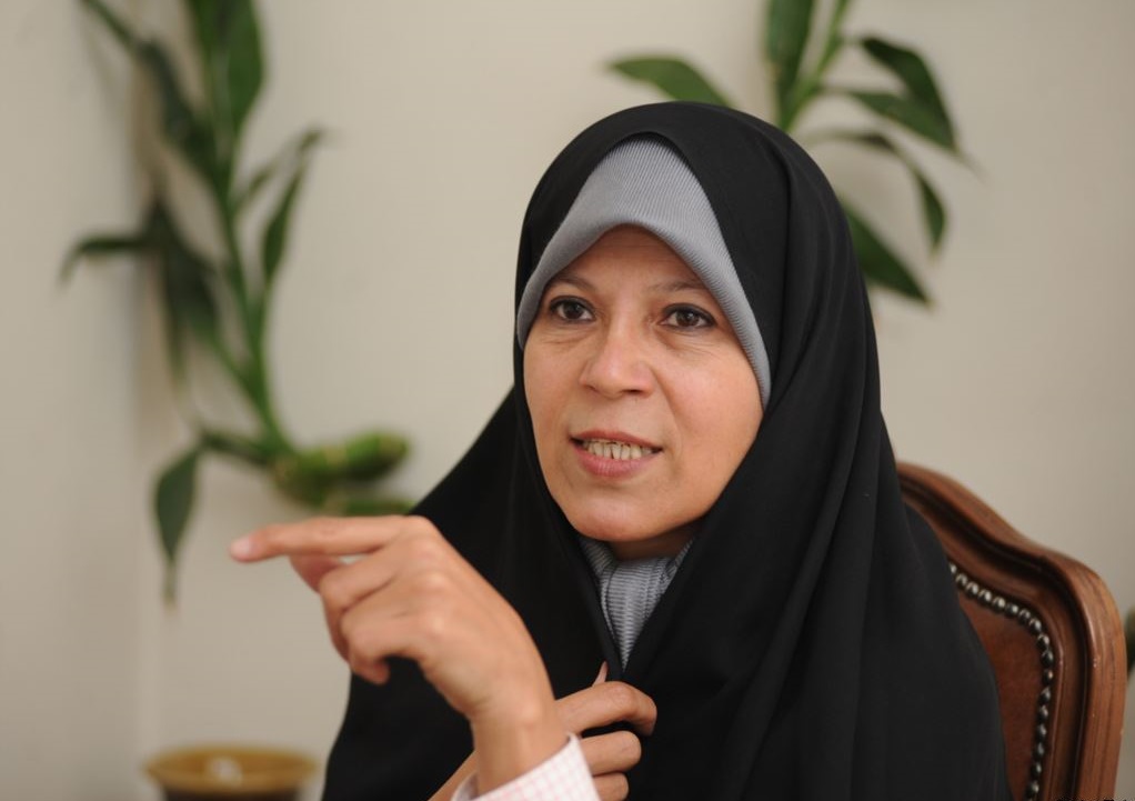 اگر زنی بگوید شوهرم مرا کتک می‌زند، می‌گویم تو هم بزن/ از بسیج دانشگاه آزاد تماس گرفتند گفتند دیگر نیا!