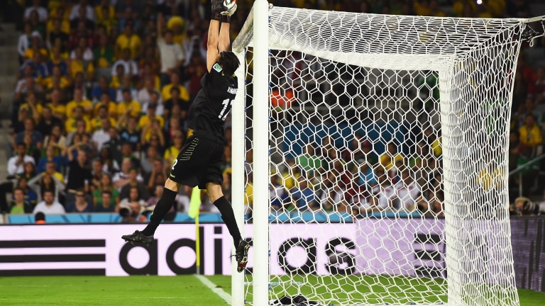 علیرضا حقیقی، گزینه جانشینی بیرانوند در پرسپولیس/ پسر پرسولیس بازمی‌گردد؟