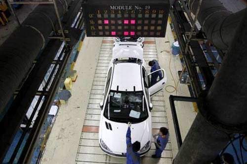 بهای خودروها هرروز بیشتر می‌شود، اما کیفیت درجا می‌زند